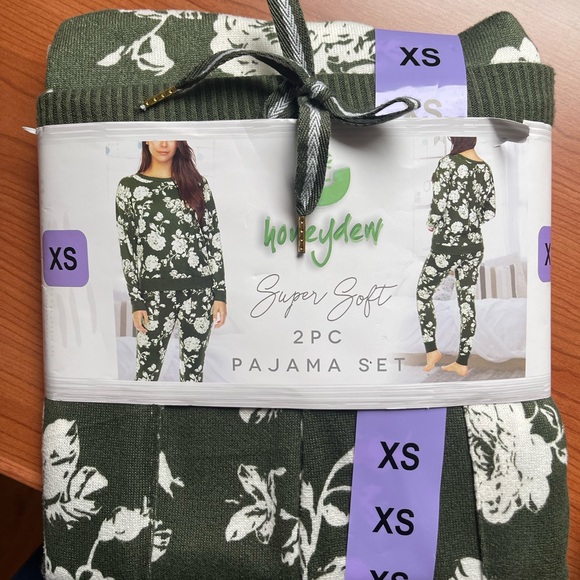 NWT Honeydew Super Soft Pajamas - XS - Picture 3 of 4